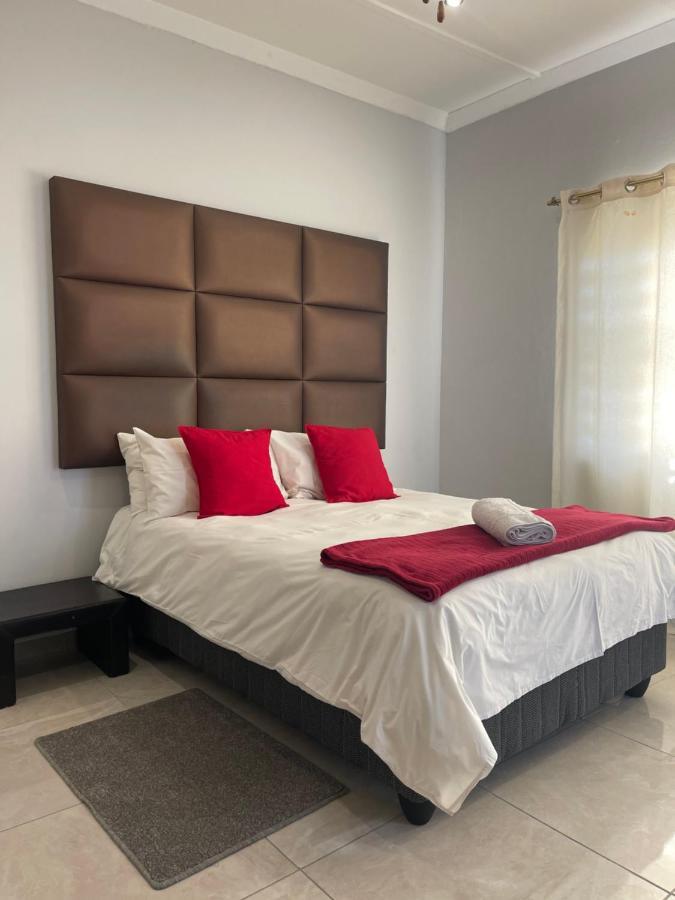 Ethithiya Guesthouse And Self-Catering Windhoek Ngoại thất bức ảnh