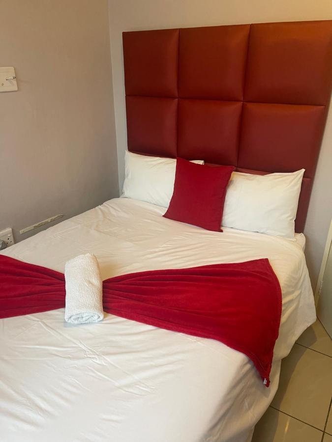 Ethithiya Guesthouse And Self-Catering Windhoek Ngoại thất bức ảnh